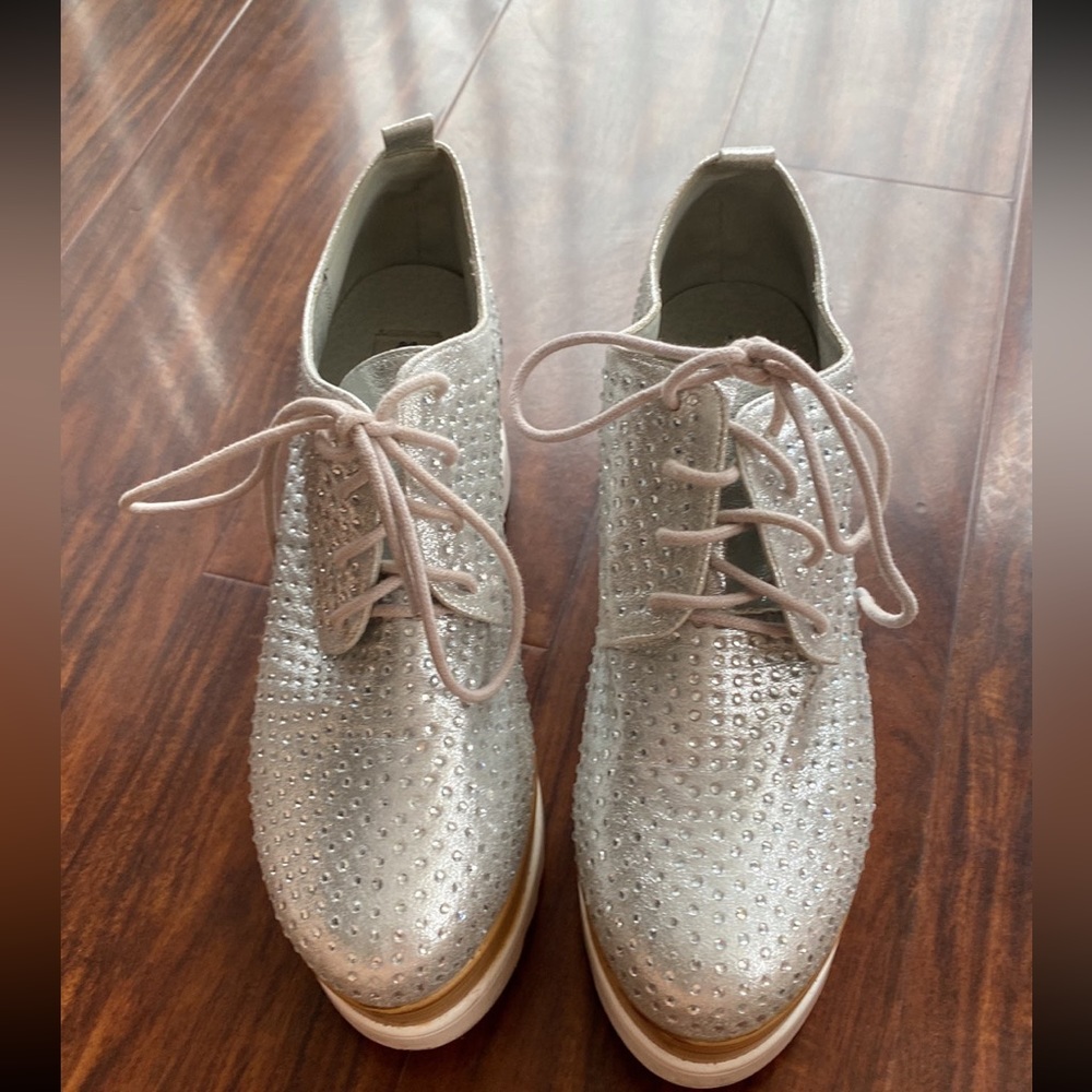 Bedazzling wood platform!